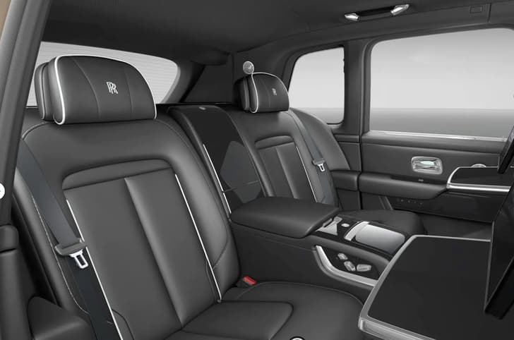 Rolls Royce Cullinan interior back seat individual seats